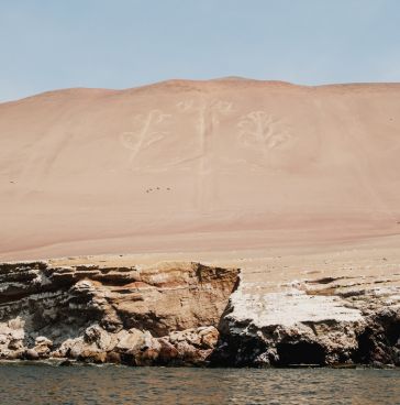 Paracas: Más allá del mar